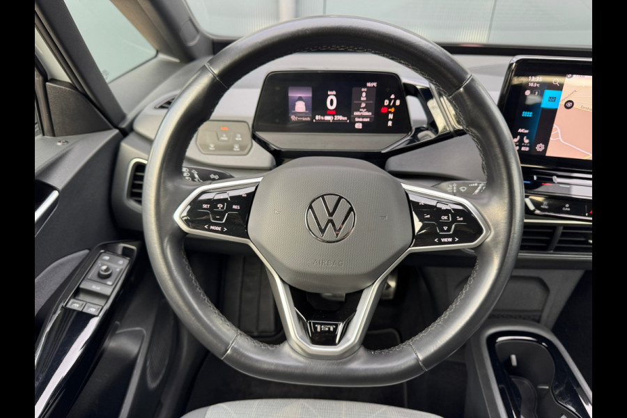 Volkswagen ID.3 First 58 kWh * SoH 89% * Steunhaak * Navigatie * Parkeersensoren * Adaptieve Cruise *