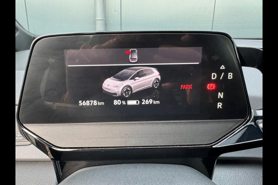Volkswagen ID.3 First 58 kWh * SoH 89% * Steunhaak * Navigatie * Parkeersensoren * Adaptieve Cruise *