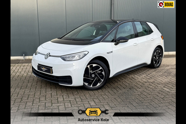 Volkswagen ID.3 First 58 kWh * SoH 89% * Steunhaak * Navigatie * Parkeersensoren * Adaptieve Cruise *