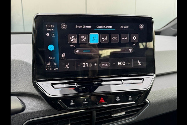 Volkswagen ID.3 First 58 kWh * SoH 89% * Steunhaak * Navigatie * Parkeersensoren * Adaptieve Cruise *