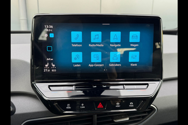Volkswagen ID.3 First 58 kWh * SoH 89% * Steunhaak * Navigatie * Parkeersensoren * Adaptieve Cruise *