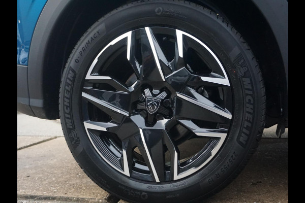Peugeot 3008 1.2 Hybrid 136 GT Leder interieur | Panoramadak