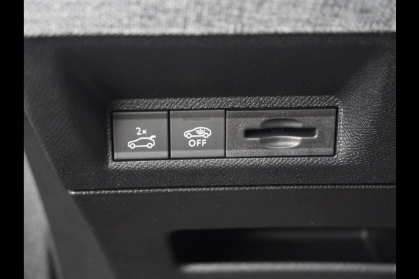 Peugeot 3008 1.2 Hybrid 136 GT Leder interieur | Panoramadak