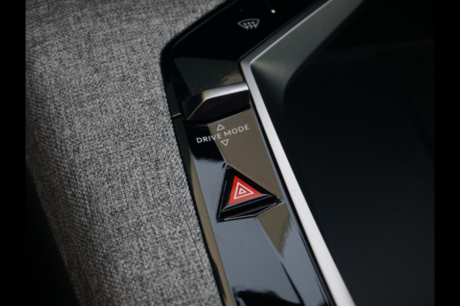 Peugeot 3008 1.2 Hybrid 136 GT Leder interieur | Panoramadak