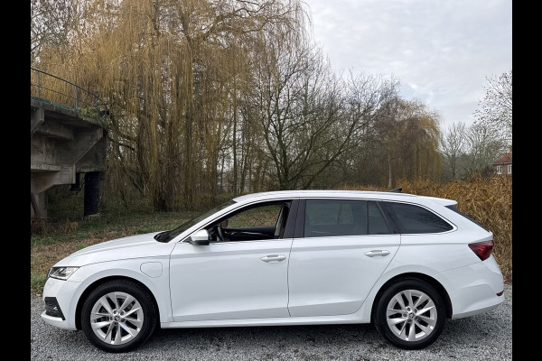 Škoda Octavia Combi TSI iV PHEV 204PK DSG HYBRID BUSINESS LEDER/NAVI/HEAD-UP