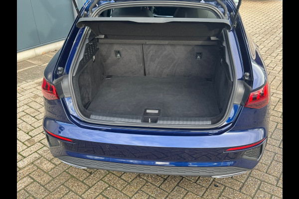Audi A3 Sportback 30 TFSI S-line edition * Navigatie * Parkeersensoren * Audi Sound *