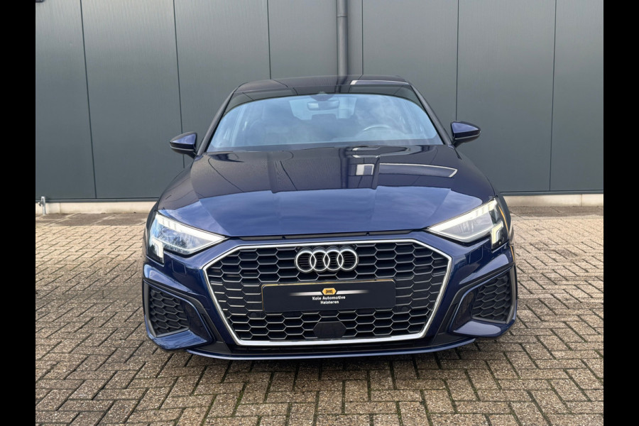 Audi A3 Sportback 30 TFSI S-line edition * Navigatie * Parkeersensoren * Audi Sound *