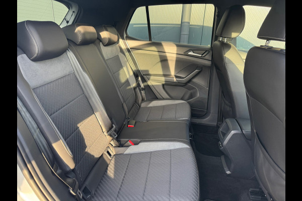 Volkswagen T-Cross 1.0 TSI Automaat R-Line * Carplay * Virtual Cockpit * Climate Control * Adaptieve Cruise *