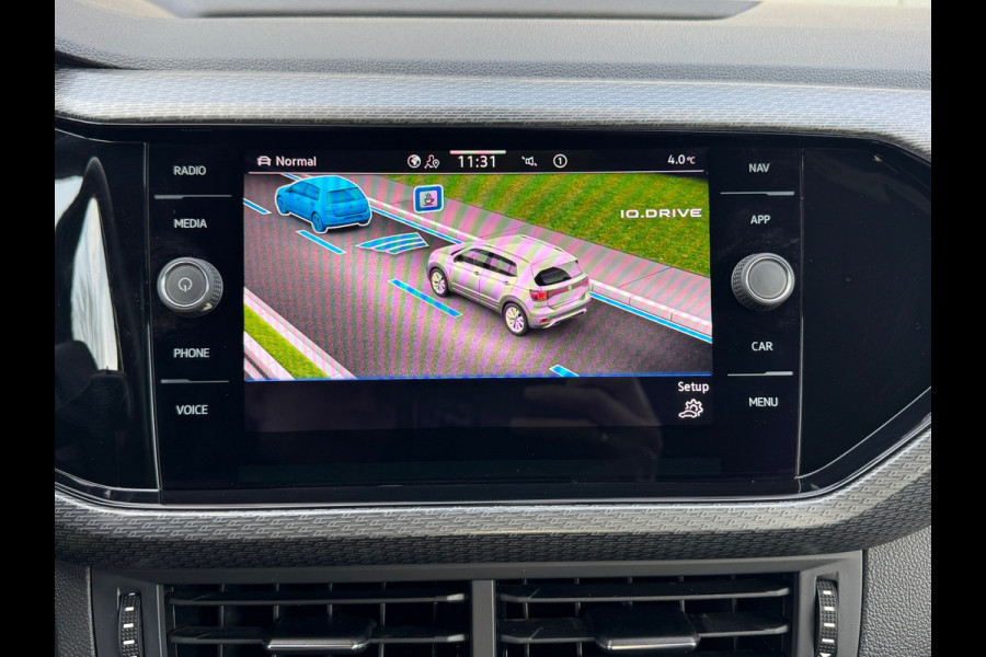 Volkswagen T-Cross 1.0 TSI Automaat R-Line * Carplay * Virtual Cockpit * Climate Control * Adaptieve Cruise *