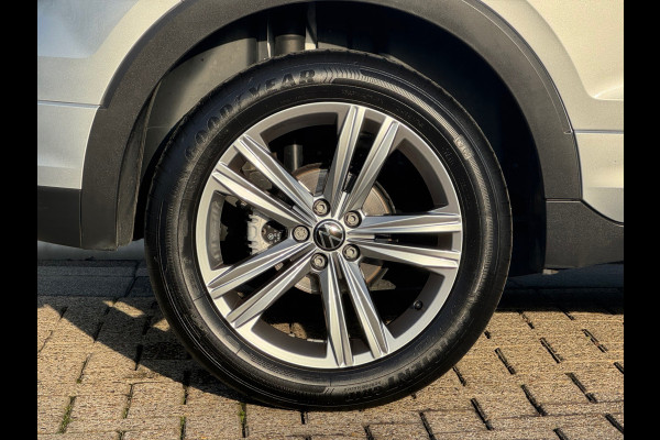 Volkswagen T-Cross 1.0 TSI Automaat R-Line * Carplay * Virtual Cockpit * Climate Control * Adaptieve Cruise *