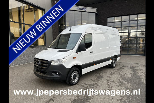 Mercedes-Benz Sprinter 317 CDI L2 H2 MBUX / 360 Camera / Navigatie / Geveerde stoel / Cruise control / Airco / 270 Graden achterdeuren