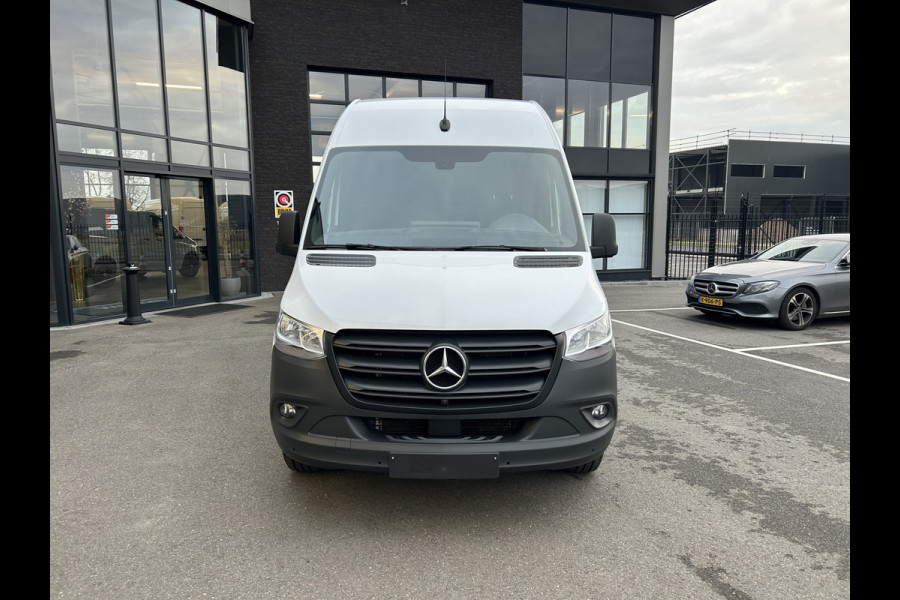 Mercedes-Benz Sprinter 317 CDI L2 H2 MBUX / 360 Camera / Navigatie / Geveerde stoel / Cruise control / Airco / 270 Graden achterdeuren