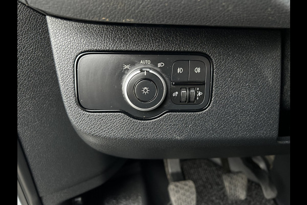Mercedes-Benz Sprinter 317 CDI L2 H2 MBUX / 360 Camera / Navigatie / Geveerde stoel / Cruise control / Airco / 270 Graden achterdeuren