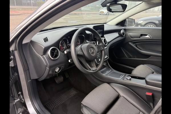 Mercedes-Benz CLA-Klasse Shooting Brake 180 Business Solution AMG