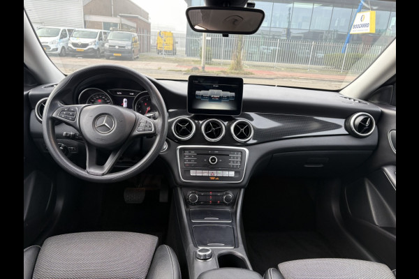 Mercedes-Benz CLA-Klasse Shooting Brake 180 Business Solution AMG