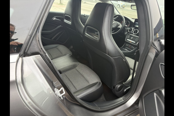 Mercedes-Benz CLA-Klasse Shooting Brake 180 Business Solution AMG