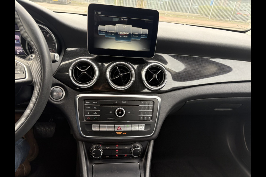 Mercedes-Benz CLA-Klasse Shooting Brake 180 Business Solution AMG