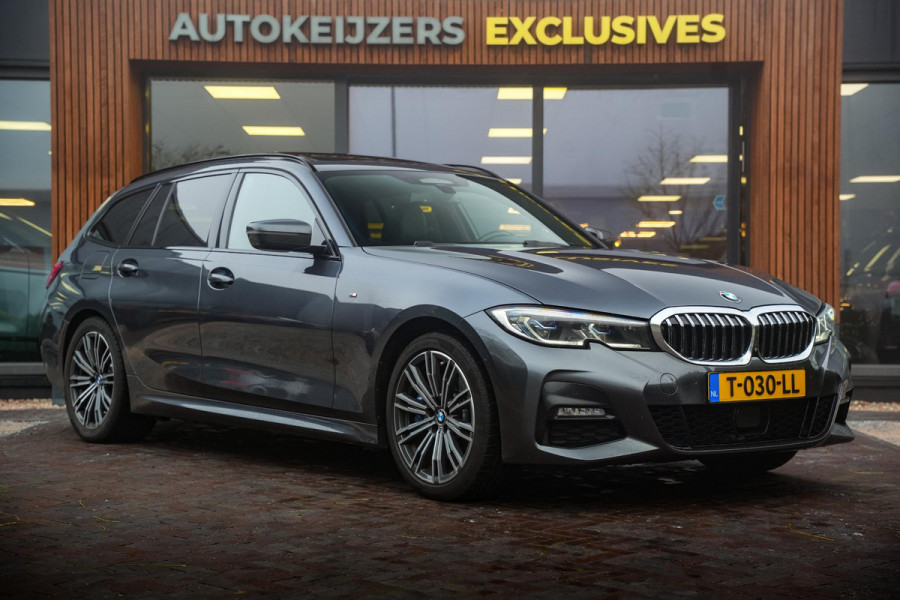 BMW 3 Serie Touring 330e High Executive M Sport Panodak Harman Kardon HUD Leer Alcantara
