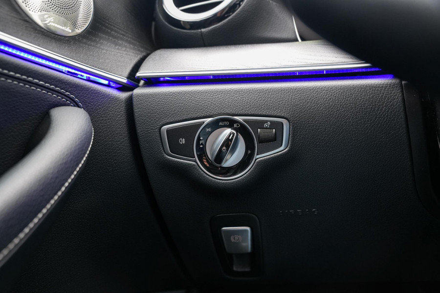Mercedes-Benz E-Klasse E300 de Panodak Burmester 360 Camera HUD Trekhaak Keyless