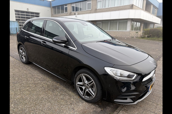 Mercedes-Benz B-Klasse 250 e Business Solution AMG