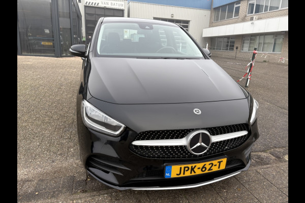 Mercedes-Benz B-Klasse 250 e Business Solution AMG