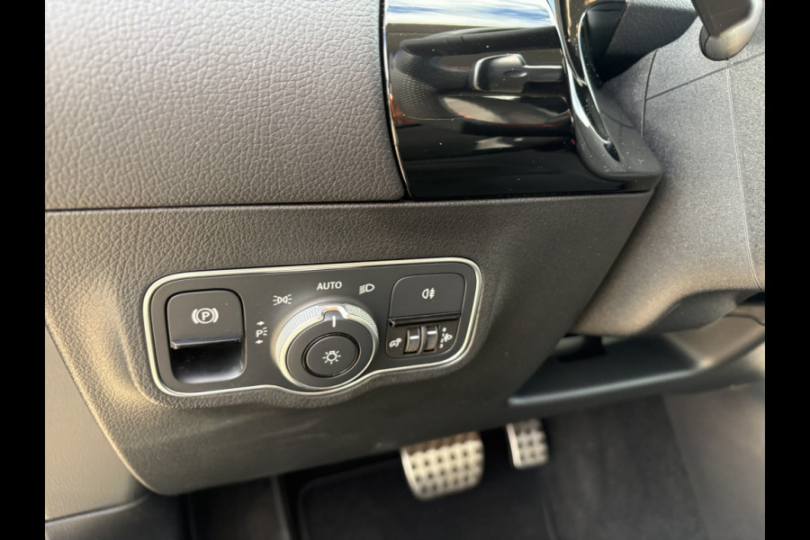 Mercedes-Benz B-Klasse 250 e Business Solution AMG