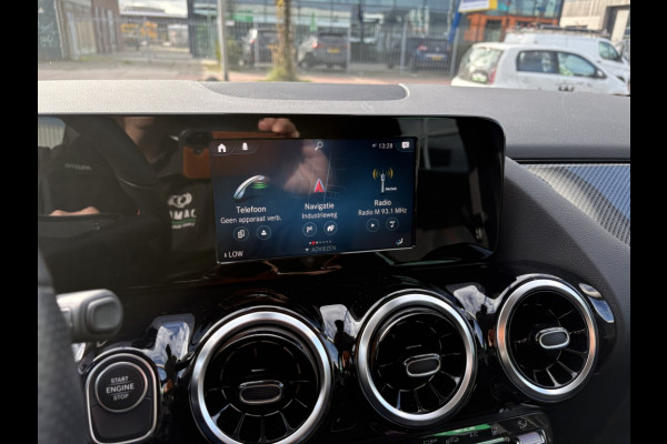 Mercedes-Benz B-Klasse 250 e Business Solution AMG