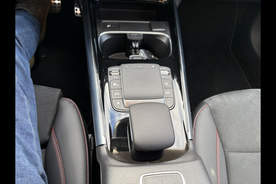 Mercedes-Benz B-Klasse 250 e Business Solution AMG