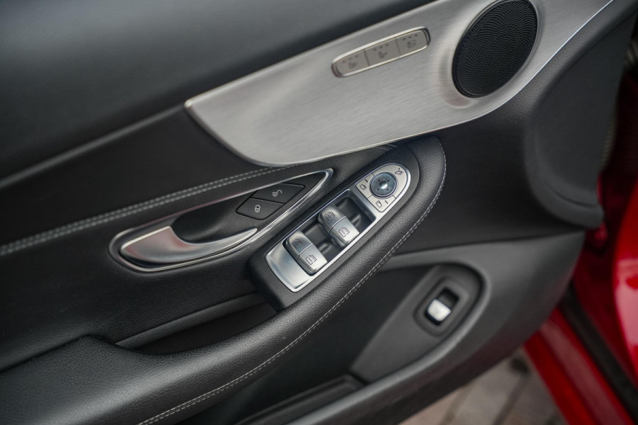 Mercedes-Benz C-Klasse Cabrio 400 4MATIC Prestige 333pk Led Luchtvering Navi DAB