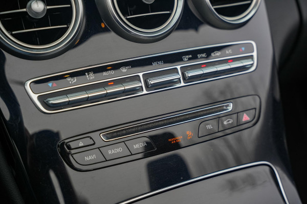 Mercedes-Benz C-Klasse Cabrio 400 4MATIC Prestige 333pk Led Luchtvering Navi DAB