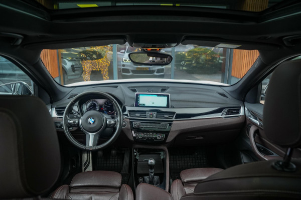 BMW X1 sDrive18i High Executive Edition M-Pakket/ pano/ org NL/ NAP