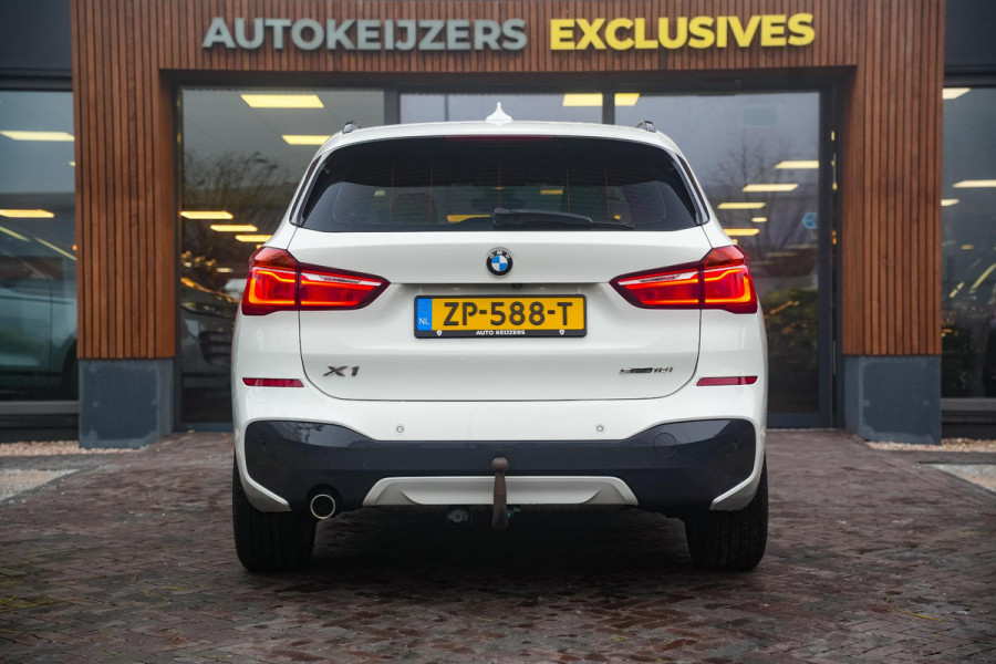 BMW X1 sDrive18i High Executive Edition M-Pakket/ pano/ org NL/ NAP