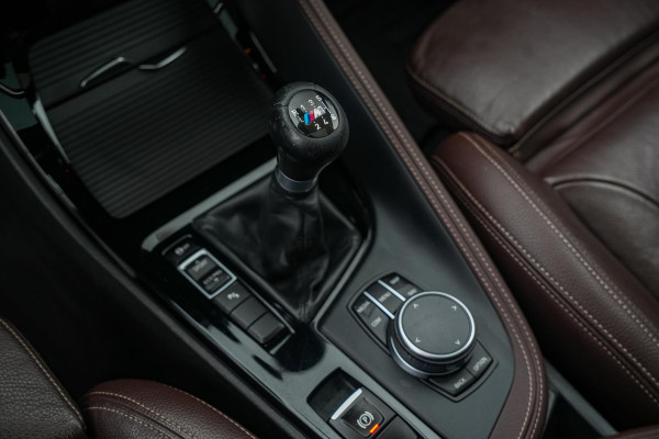 BMW X1 sDrive18i High Executive Edition M-Pakket/ pano/ org NL/ NAP