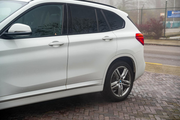 BMW X1 sDrive18i High Executive Edition M-Pakket/ pano/ org NL/ NAP
