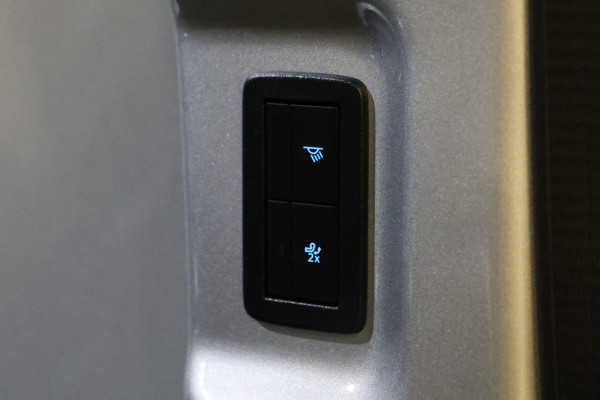 Ford Transit Custom 300 2.0 TDCI L2H1 Sport 170 PK DC | Dubbel Cabine | 360 Camera | ACC | Blind Spot | Navigatie | Camera | CarPlay | Lane Assist | Elek. Trekhaak | 5-Zitter | BPM VRIJ | Verlengde fabrieksgarantie tot 11-2029