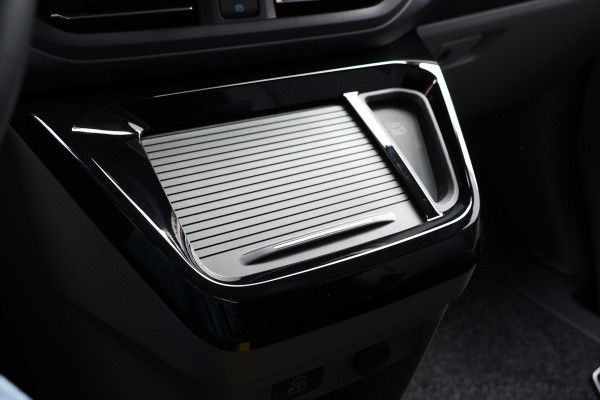 Ford Transit Custom 300 2.0 TDCI L2H1 Sport 170 PK DC | Dubbel Cabine | 360 Camera | Middenconsole | ACC | Blind Spot | Navigatie | Camera | CarPlay Elek. Trekhaak | 5-Zitter | BPM VRIJ | Verlengde fabrieksgarantie tot 11-2029