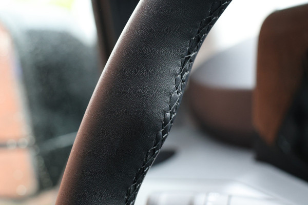 Ford Transit Custom 300 2.0 TDCI L2H1 Sport 170 PK DC | Dubbel Cabine | 360 Camera | ACC | Blind Spot | Navigatie | Camera | CarPlay | Lane Assist | Elek. Trekhaak | 5-Zitter | BPM VRIJ | Verlengde fabrieksgarantie tot 12-2029