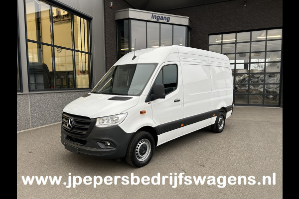 Mercedes-Benz Sprinter 317 CDI L2 H2 MBUX / 360 Camera / Parkeersensoren / Navigatie / Cruise control / Airco / 270 Graden achterdeuren