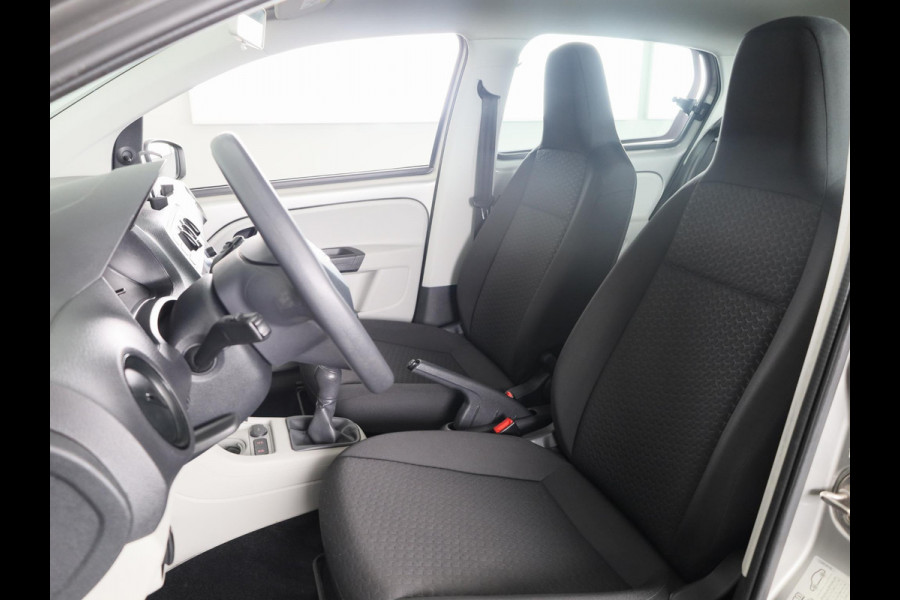 Seat Mii 1.0 Style Intense 60 pk | Navigatie via App | Airco | Parkeersensoren achter | Cruise control |