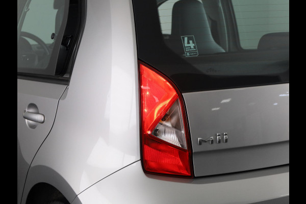 Seat Mii 1.0 Style Intense 60 pk | Navigatie via App | Airco | Parkeersensoren achter | Cruise control |