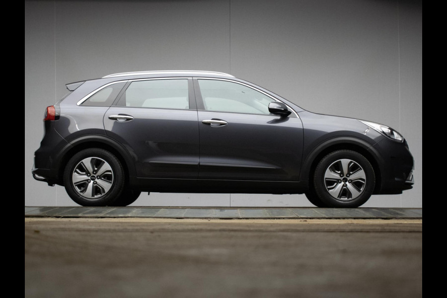 Kia Niro 1.6 GDi Hybrid ExecutiveLine Sport (APPLE CARPLAY,NAVI,CAMERA,CLIMATE,CRUISE,LED,TREKHAAK,DAB,SPORTSTOELEN,NETTE STAAT)