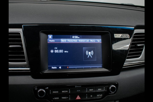 Kia Niro 1.6 GDi Hybrid ExecutiveLine Sport (APPLE CARPLAY,NAVI,CAMERA,CLIMATE,CRUISE,LED,TREKHAAK,DAB,SPORTSTOELEN,NETTE STAAT)