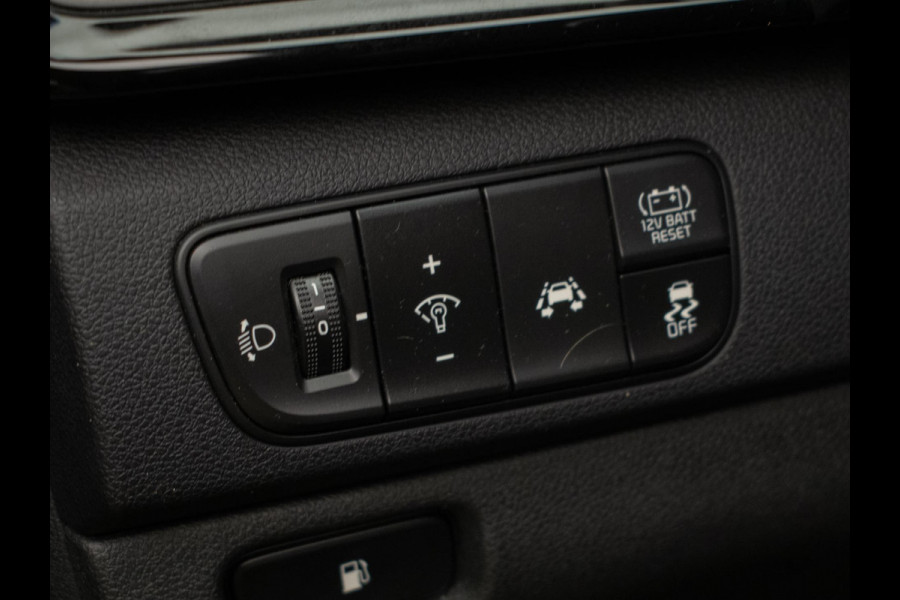 Kia Niro 1.6 GDi Hybrid ExecutiveLine Sport (APPLE CARPLAY,NAVI,CAMERA,CLIMATE,CRUISE,LED,TREKHAAK,DAB,SPORTSTOELEN,NETTE STAAT)