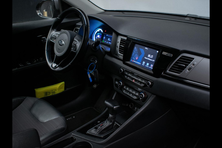 Kia Niro 1.6 GDi Hybrid ExecutiveLine Sport (APPLE CARPLAY,NAVI,CAMERA,CLIMATE,CRUISE,LED,TREKHAAK,DAB,SPORTSTOELEN,NETTE STAAT)