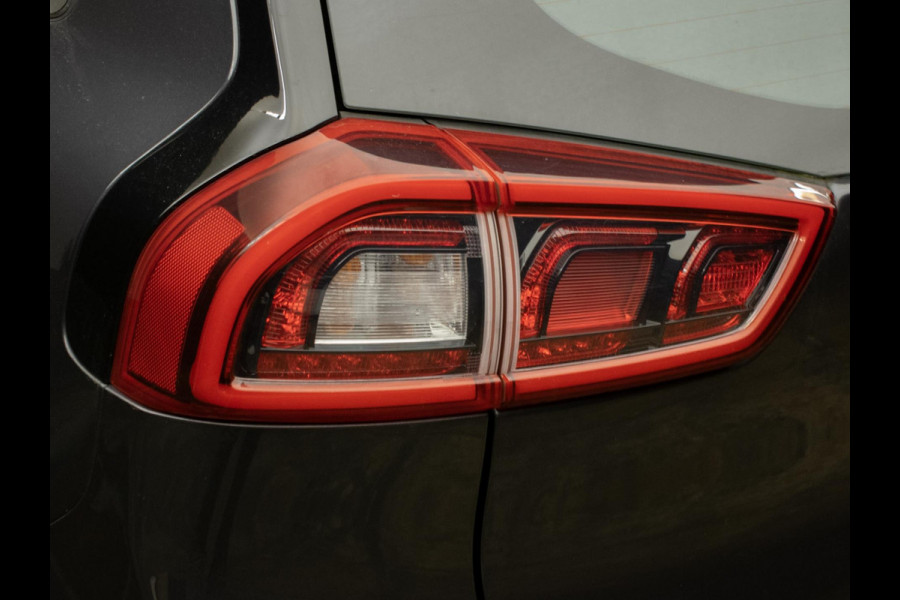 Kia Niro 1.6 GDi Hybrid ExecutiveLine Sport (APPLE CARPLAY,NAVI,CAMERA,CLIMATE,CRUISE,LED,TREKHAAK,DAB,SPORTSTOELEN,NETTE STAAT)