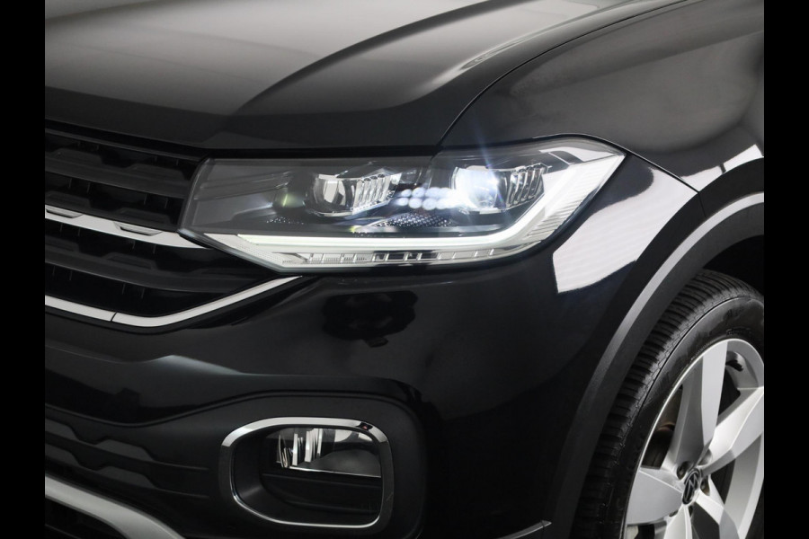 Volkswagen T-Cross 1.0 TSI Style 110 pk Automaat (DSG) | Navigatie | Parkeersensoren | Apple Carplay/Android Auto | Stoelverwarming | Voll. digitaal instrumentenpaneel |