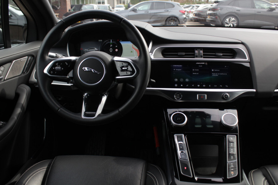 Jaguar I-PACE EV400 HSE 90 kWh / Panoramadak / Camera / Luchtvering / Keyless / 20'' / Meridian / Leder / Navigatie / Stoelverwarming / Stuurverwarming / DAB / Dodehoek / ACC