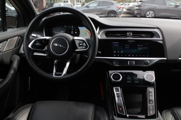 Jaguar I-PACE EV400 HSE 90 kWh / Panoramadak / Camera / Luchtvering / Keyless / 20'' / Meridian / Leder / Navigatie / Stoelverwarming / Stuurverwarming / DAB / Dodehoek / ACC