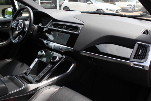 Jaguar I-PACE EV400 HSE 90 kWh / Panoramadak / Camera / Luchtvering / Keyless / 20'' / Meridian / Leder / Navigatie / Stoelverwarming / Stuurverwarming / DAB / Dodehoek / ACC