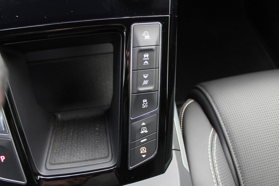 Jaguar I-PACE EV400 HSE 90 kWh / Panoramadak / Camera / Luchtvering / Keyless / 20'' / Meridian / Leder / Navigatie / Stoelverwarming / Stuurverwarming / DAB / Dodehoek / ACC